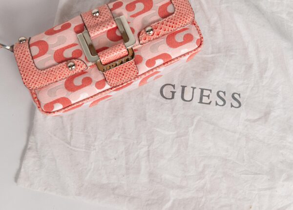 Vintage Guess Bag in Shades of Pink - Image 6