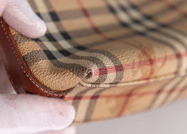 Burberry classic check bag - Image 7