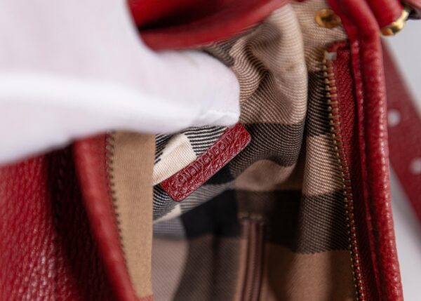 Red Burberry bag - Image 9