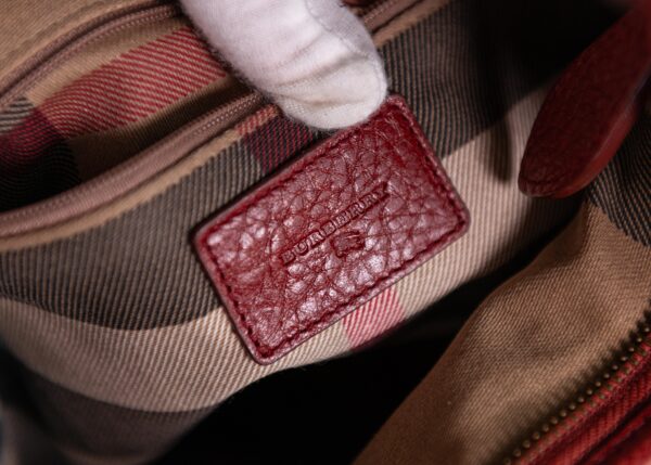 Red Burberry bag - Image 8