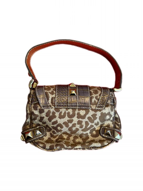 A bold leopard print Guess bag - Image 4