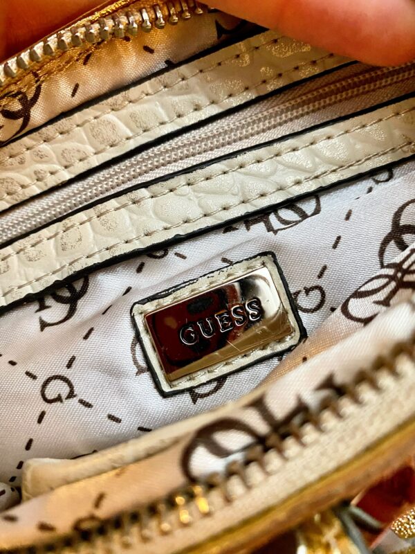 A vintage Guess shoulder bag in a luxurious gold - Image 3